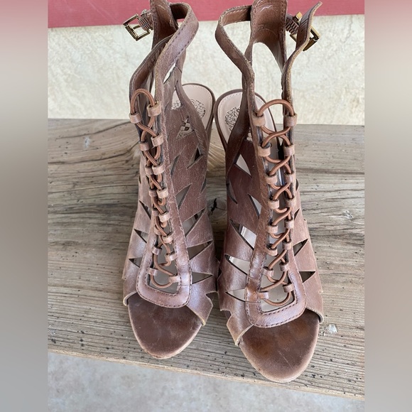 Vince camuto strappy healed sandals - Picture 6 of 9